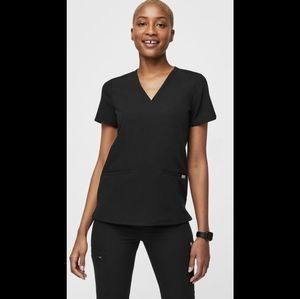 FIGs Women's Casma 3 pocket scrub top- XL - Black